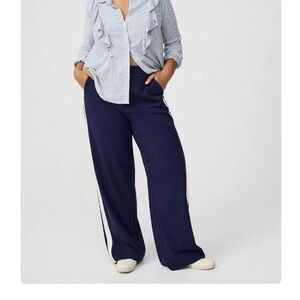 🖤 Torrid Navy High-Rise Wide Leg Trousers w/ Side Stripe